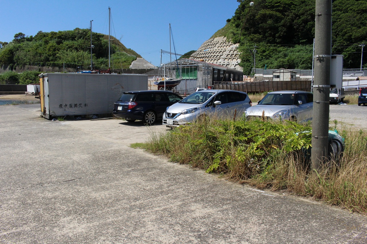 日の出丸　遊漁船　釣り船　初心者歓迎　船体　港浜漁港　アクセス情報　駐車場